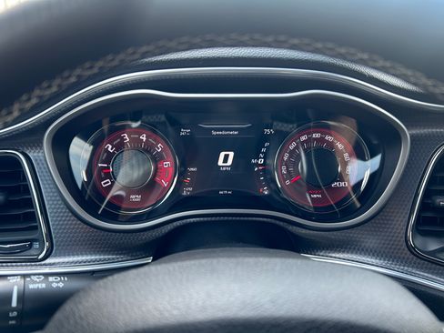 Used 2016 Dodge Challenger SRT Hellcat image 12