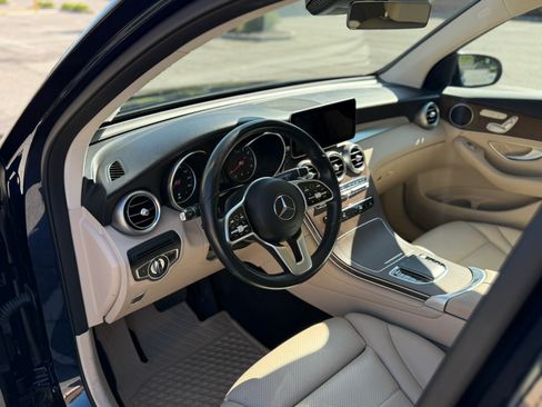 Used 2022 Mercedes-Benz GLC 300 4MATIC image 12