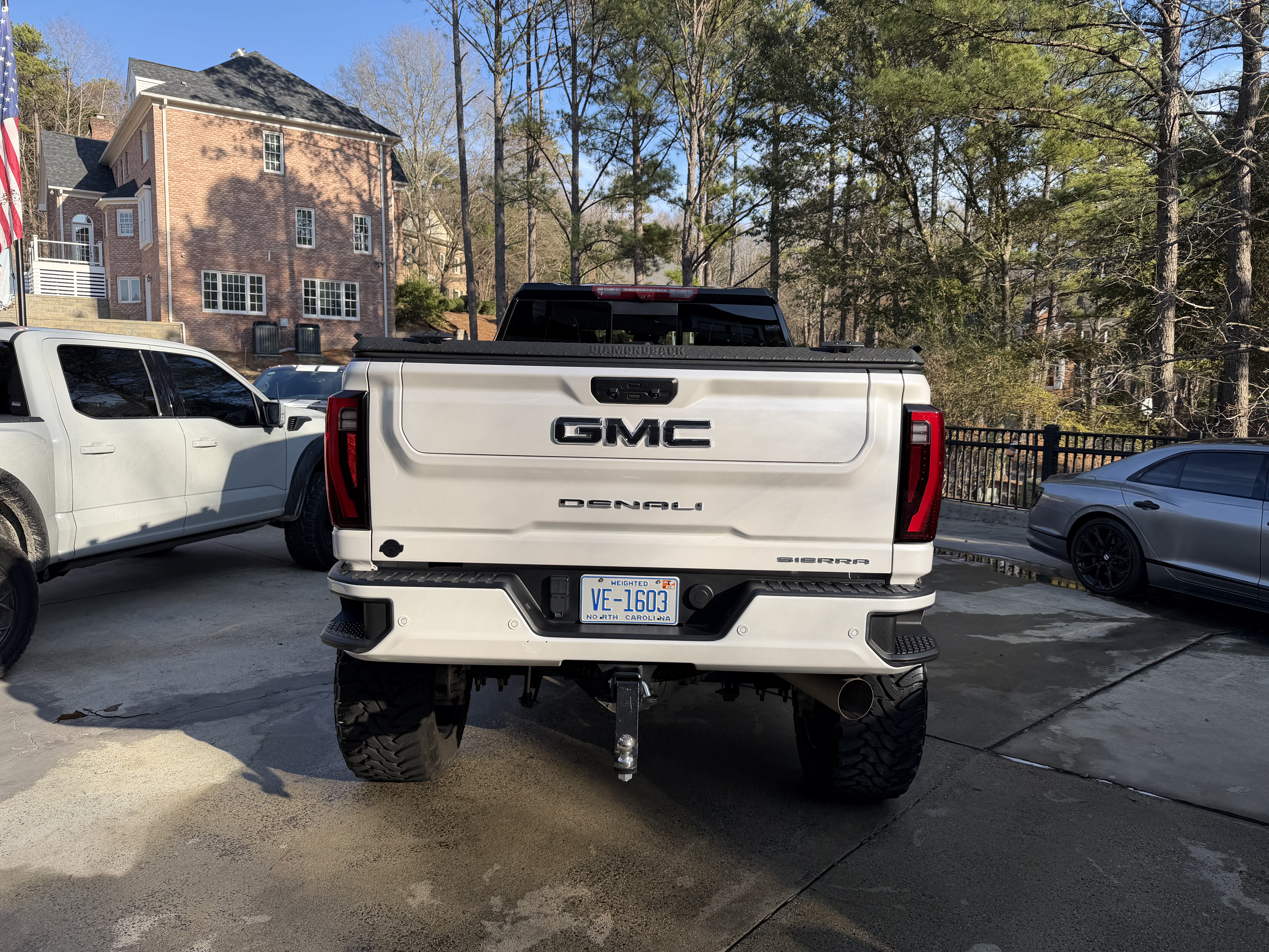 Used 2024 GMC Sierra 2500 Denali Ultimate AWD/4WD image 6
