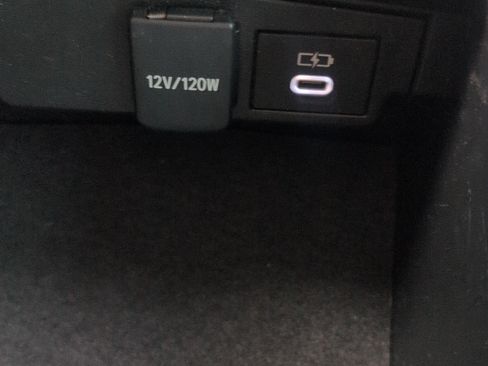 Used 2024 Toyota Corolla LE image 20