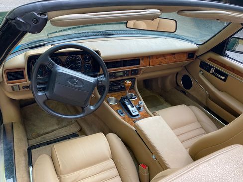 Used 1994 Jaguar XJS 4.0 Convertible RWD image 13