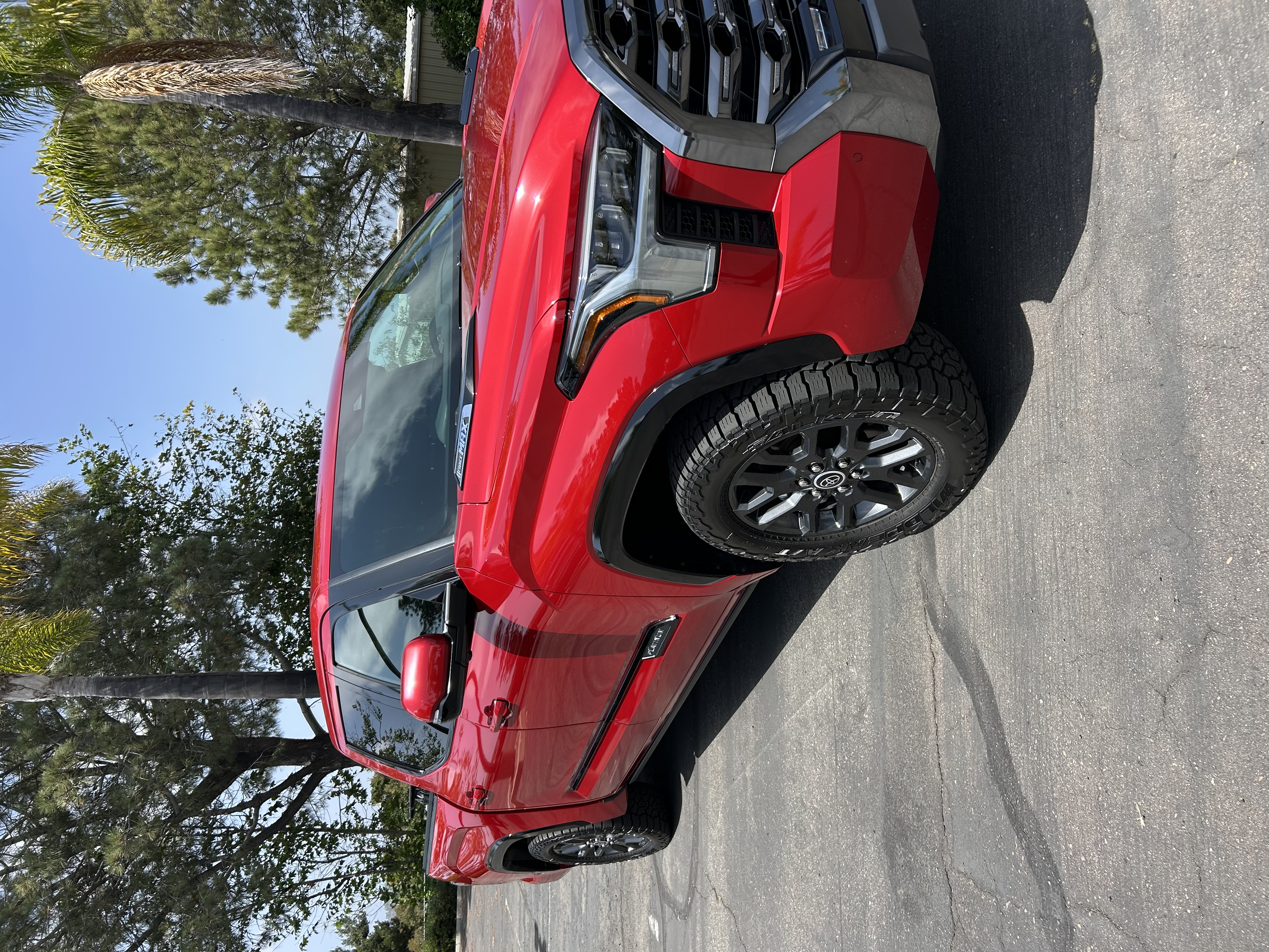 Used 2023 Toyota Tundra Platinum w/ Advanced Package AWD/4WD image 4