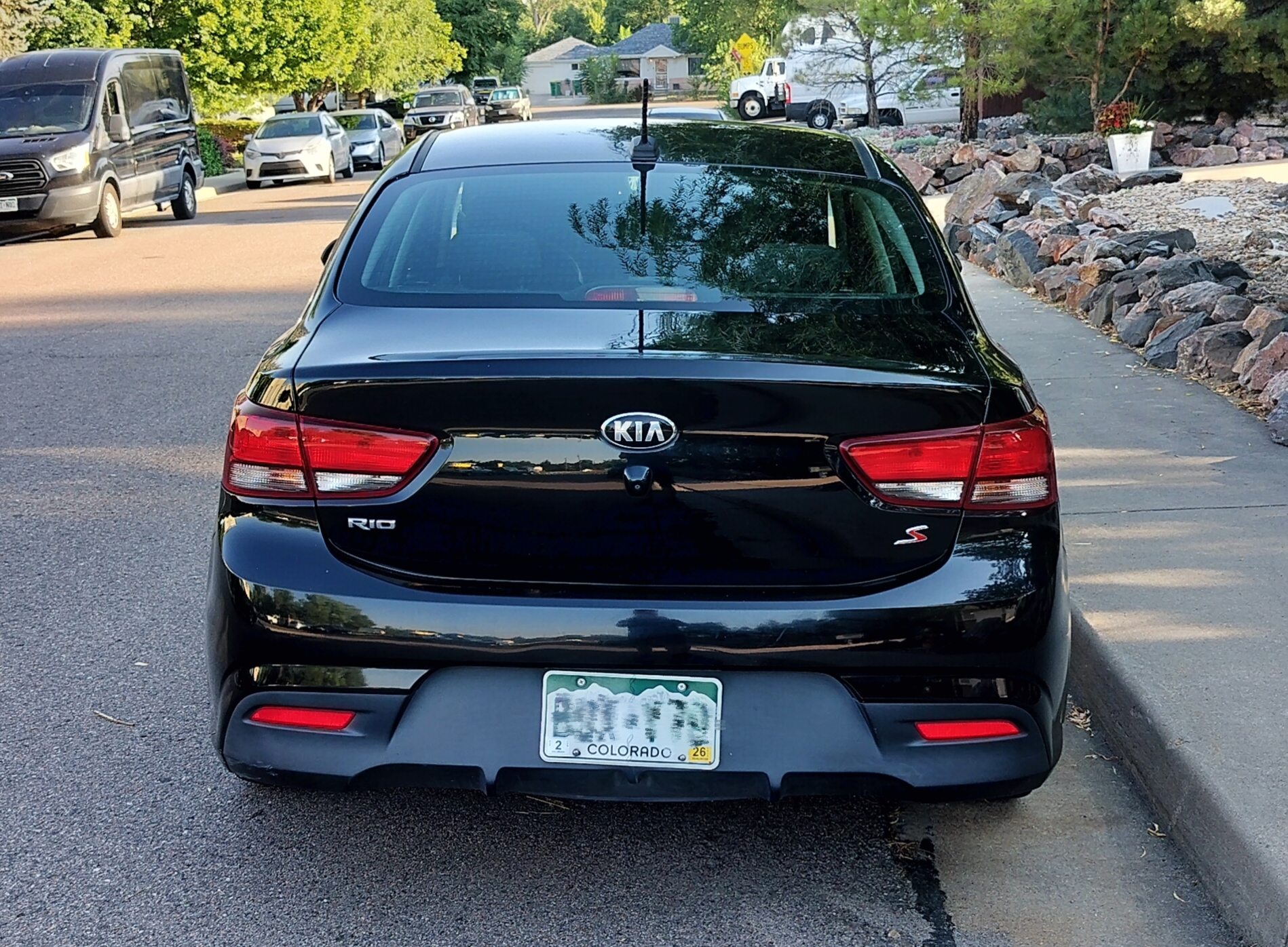 Used 2019 Kia Rio S FWD image 2