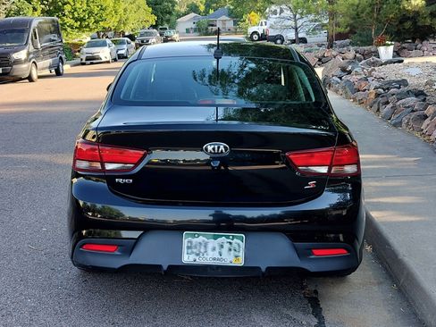 Used 2019 Kia Rio S image 2