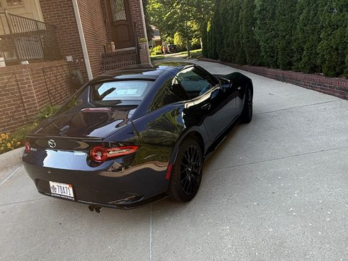 Used 2025 MAZDA MX-5 Miata RF Club w/ Weather Package RWD image 8
