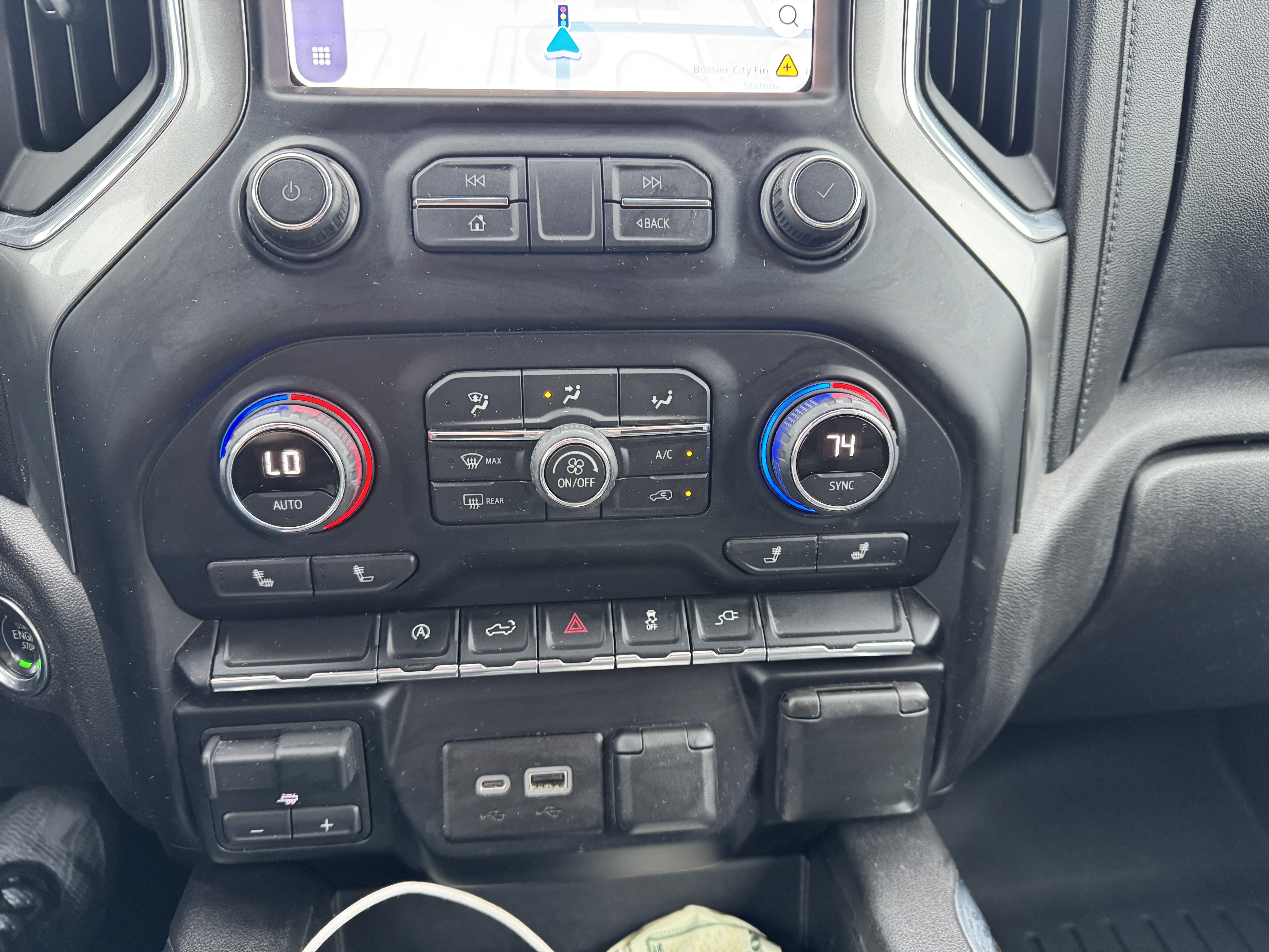 Used 2021 Chevrolet Silverado 1500 RST w/ Convenience Package II AWD/4WD image 2