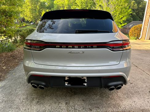 Used 2024 Porsche Macan S AWD/4WD image 5