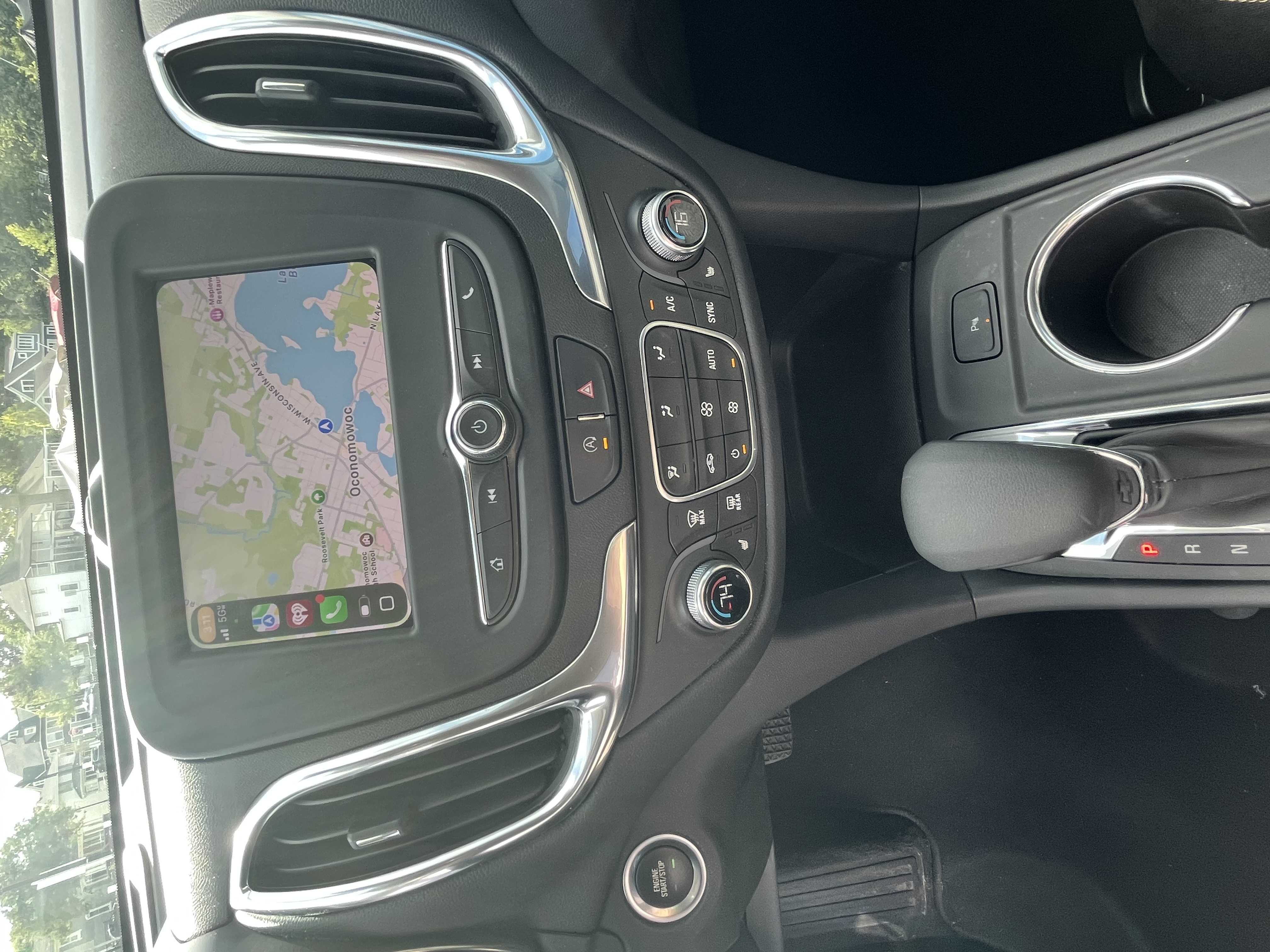 Used 2022 Chevrolet Equinox LT FWD image 6