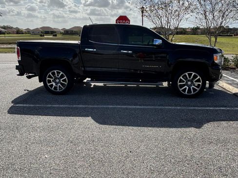 Used 2021 GMC Canyon Denali image 5