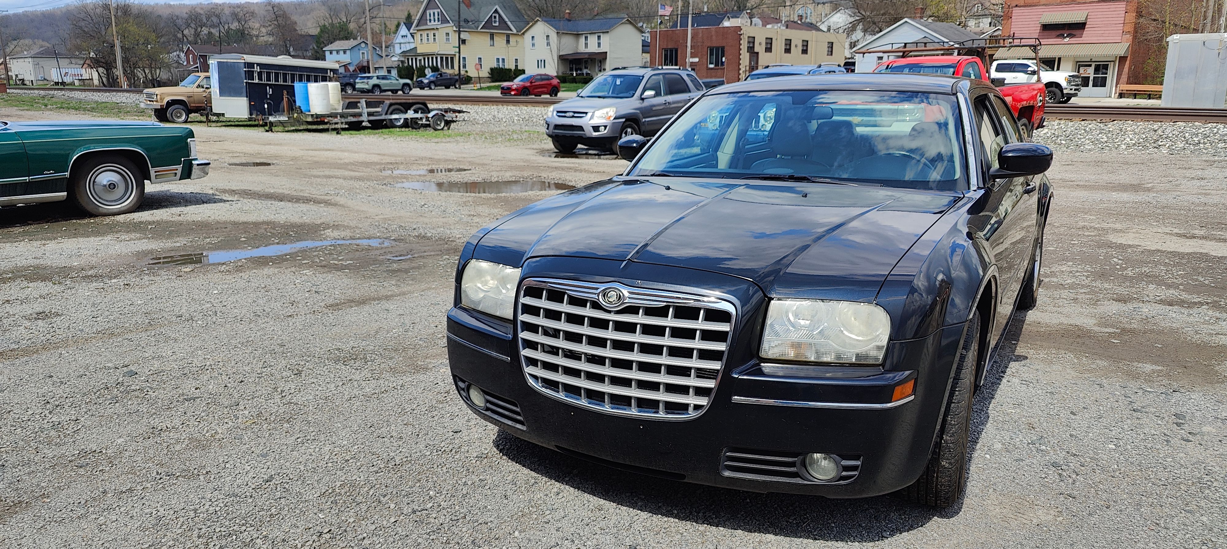 Used 2006 Chrysler 300 Touring w/ Comfort/Convenience Group RWD image 1