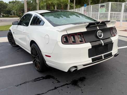 Used 2013 Ford Mustang GT Premium RWD image 8