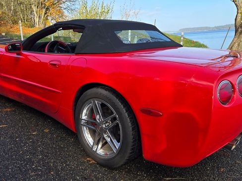 Used 1998 Chevrolet Corvette Convertible 2D w/ Memory Pkg image 8