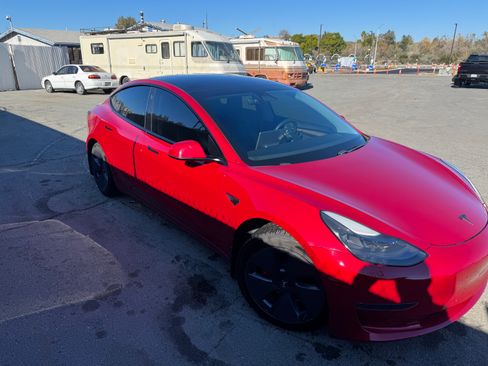 Used 2021 Tesla Model 3 Long Range image 4