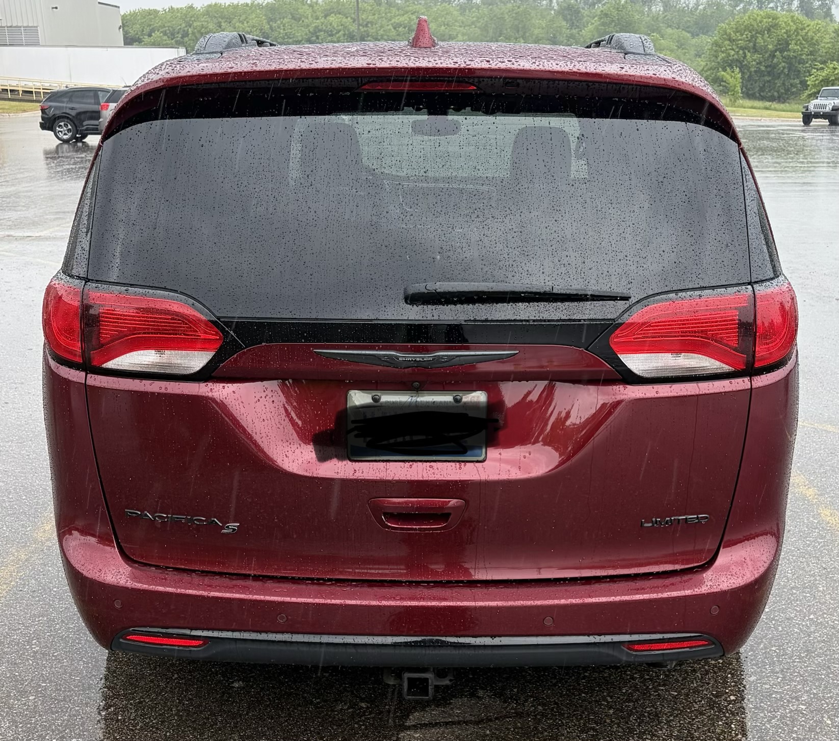 Used 2020 Chrysler Pacifica Limited w/ S Appearance Package FWD image 13
