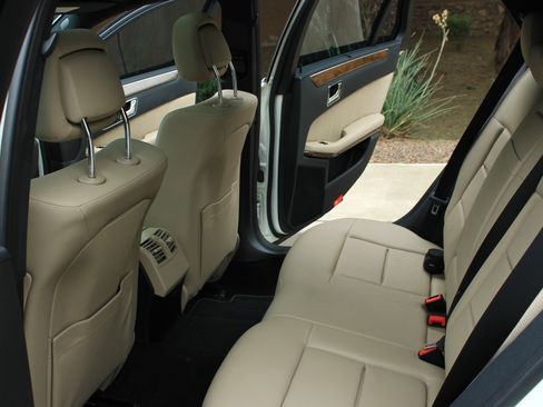 Used 2011 Mercedes-Benz E 350 4MATIC Wagon image 13