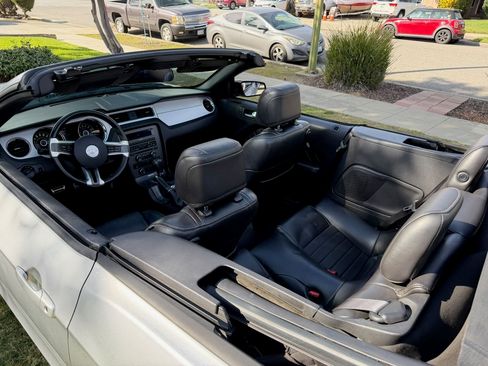 Used 2014 Ford Mustang Premium w/ Equipment Group 201A image 6