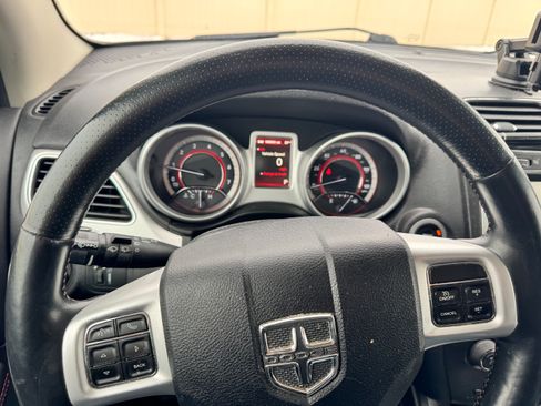 Used 2017 Dodge Journey GT image 18