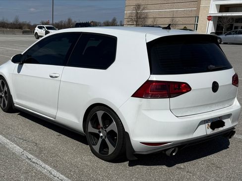 Used 2016 Volkswagen GTI S image 2
