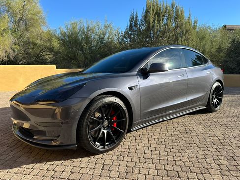 Used 2021 Tesla Model 3 Performance image 1