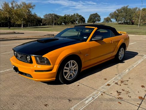 Used 2007 Ford Mustang GT Premium image 4