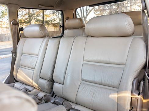 Used 1996 Toyota Land Cruiser Sport Utility 4D image 18