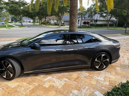 Used 2023 Lucid Air Pure image 5