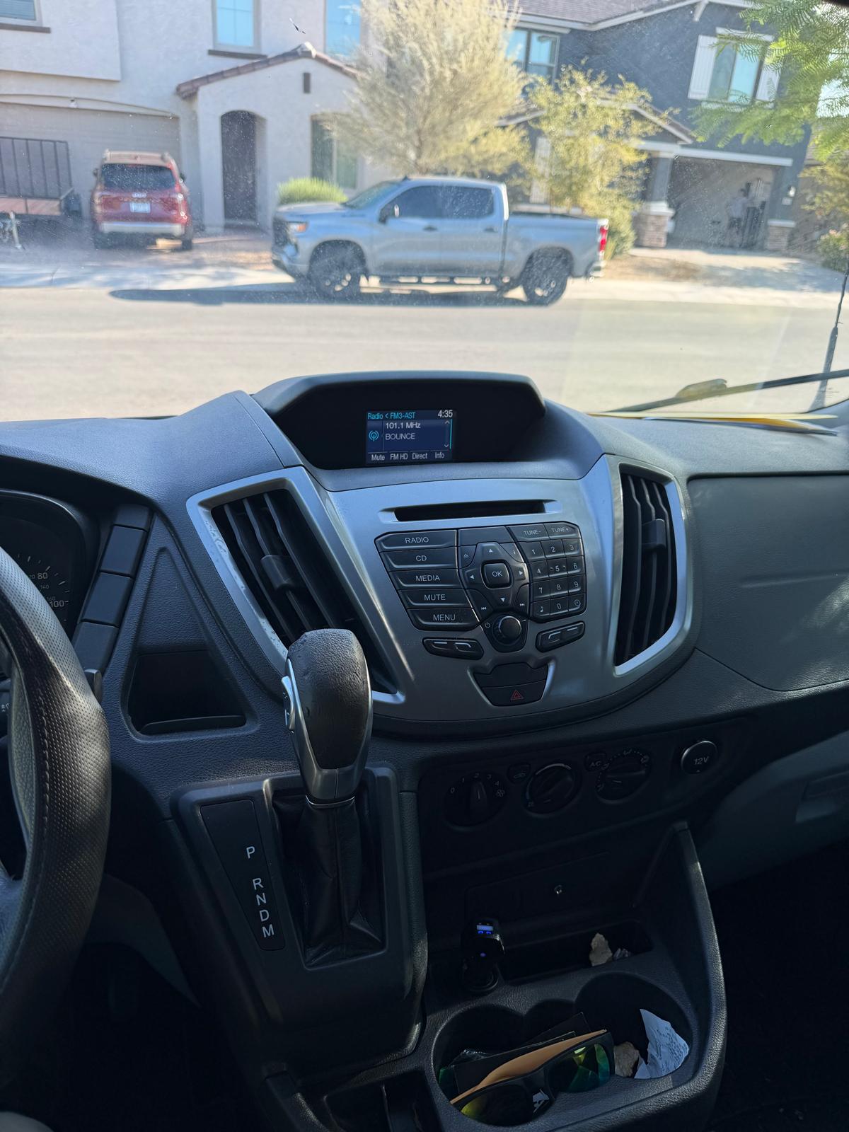 Used 2015 Ford Transit 350 XLT RWD image 9