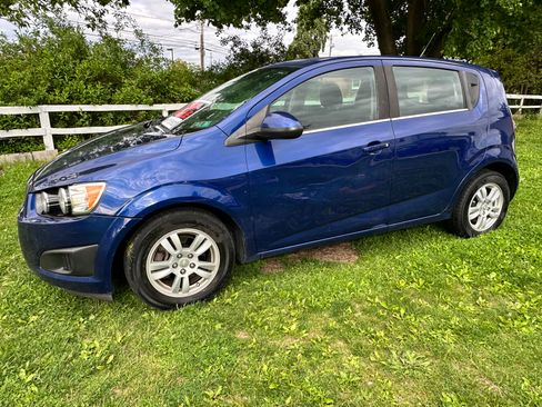 Used 2014 Chevrolet Sonic LT FWD image 4