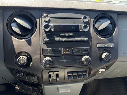 Used 2015 Ford F350 XL w/ XL Appearance Package AWD/4WD image 11