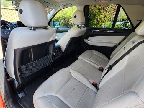 Used 2016 Mercedes-Benz GLE 350 4MATIC w/ Parking Assist Package image 10