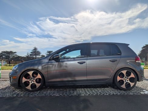 Used 2012 Volkswagen GTI 4-Door image 4