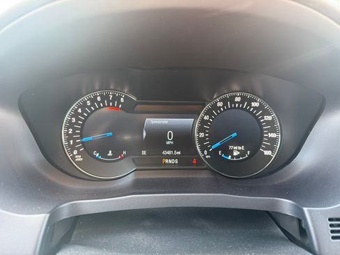 Used 2017 Ford Explorer Platinum image 14