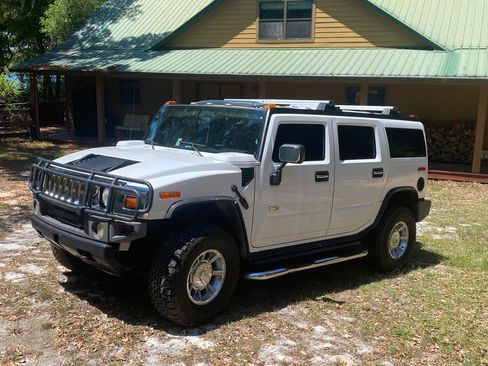 Used 2005 HUMMER H2 w/ Preferred Equipment Group image 1