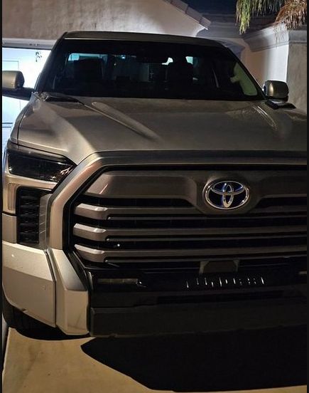 Used 2023 Toyota Tundra Limited w/ Power Package AWD/4WD image 6