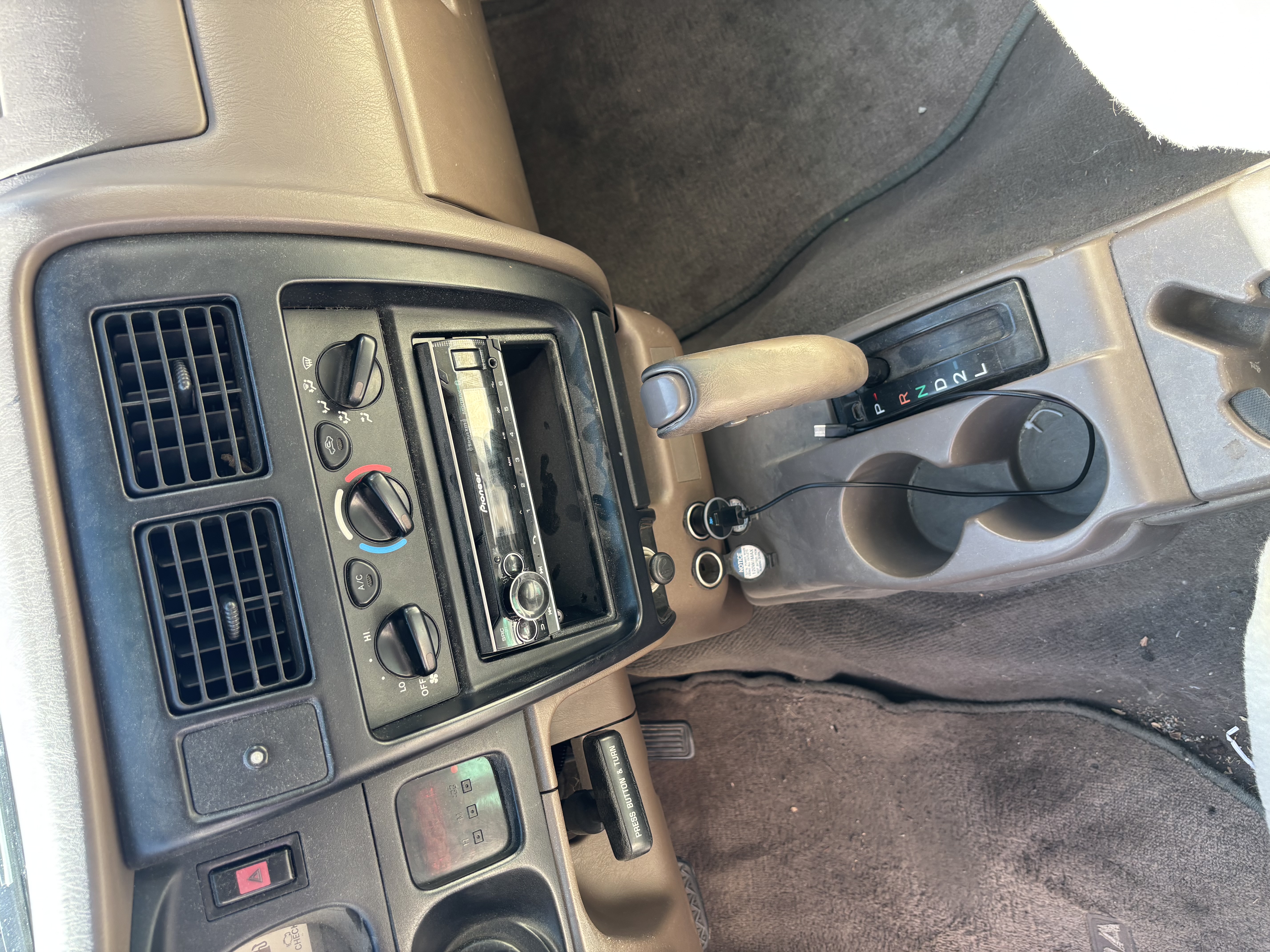 Used 2004 Toyota Tacoma PreRunner w/ Convenience Pkg RWD image 12