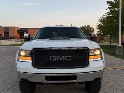Used 2011 GMC Sierra 2500 SLE w/ SLE Preferred Package