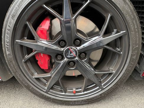 Used 2020 Chevrolet Corvette Stingray Preferred Cpe w/ 2LT Preferred Equipment Group image 17