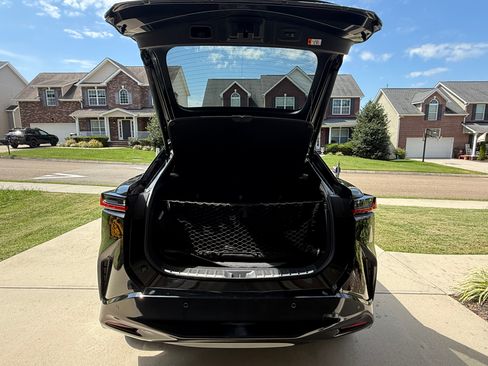 Used 2024 Lexus RZ 300e Premium image 16