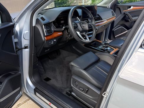 Used 2021 Audi Q5 e Prestige w/ Prestige Package AWD/4WD image 18
