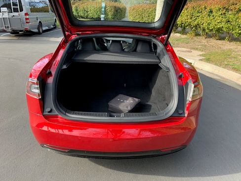 Used 2018 Tesla Model S P100D image 4