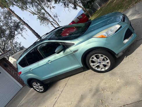 Used 2013 Ford Escape SE image 1