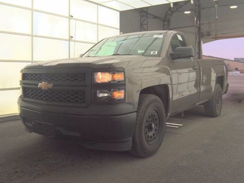 Used 2014 Chevrolet Silverado 1500 W/T w/ Trailering Package image 4