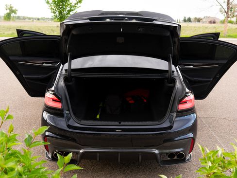 Used 2018 BMW M550i xDrive AWD/4WD image 9