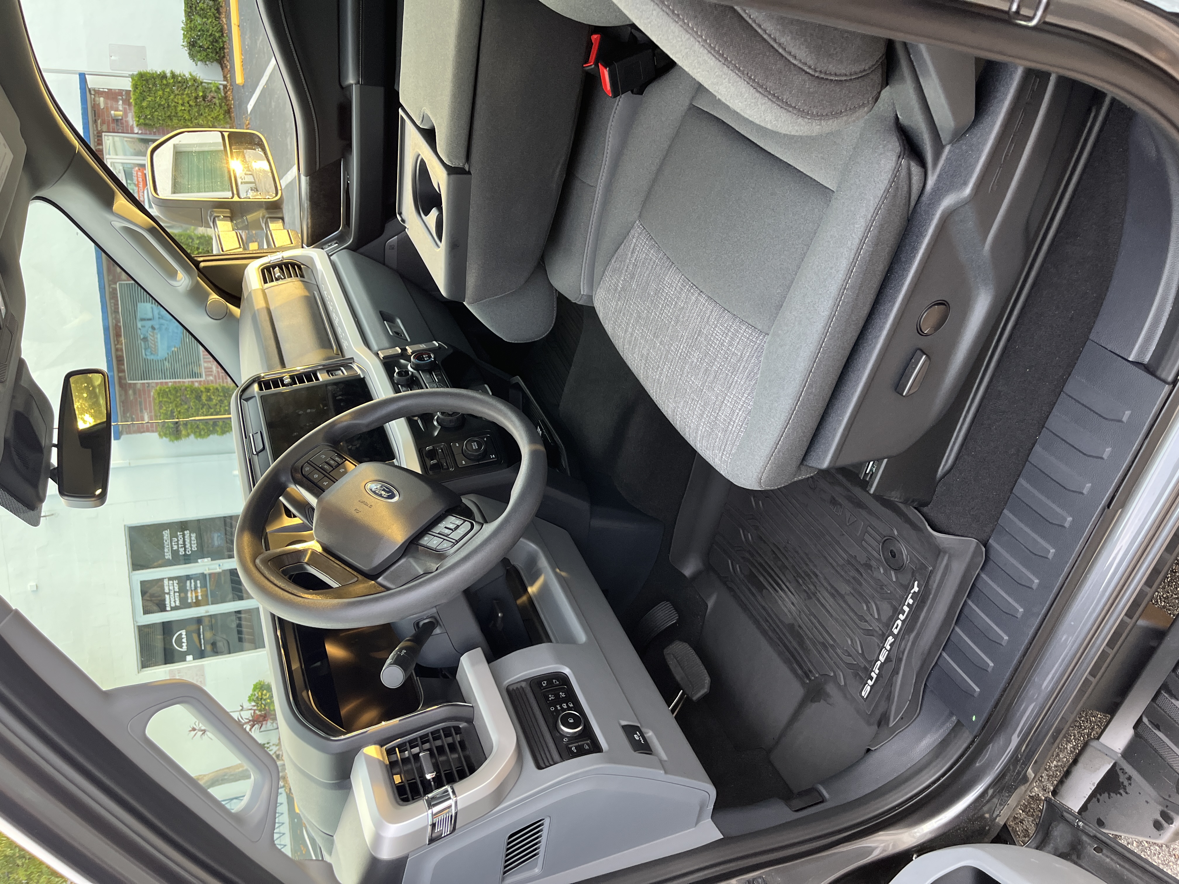 Used 2026 Ford F250 XLT w/ XLT Premium Package AWD/4WD image 14