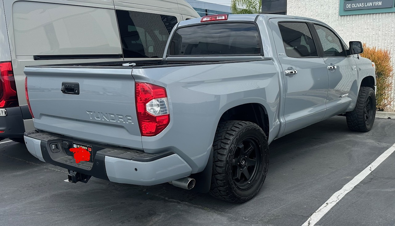 Used 2019 Toyota Tundra Limited w/ Limited Premium Package RWD image 7
