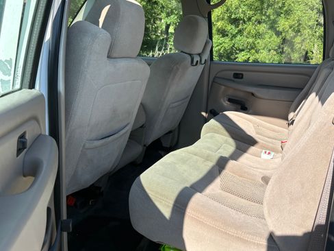 Used 2007 Chevrolet Silverado 2500 LS w/ Heavy-Duty Power Package AWD/4WD image 27