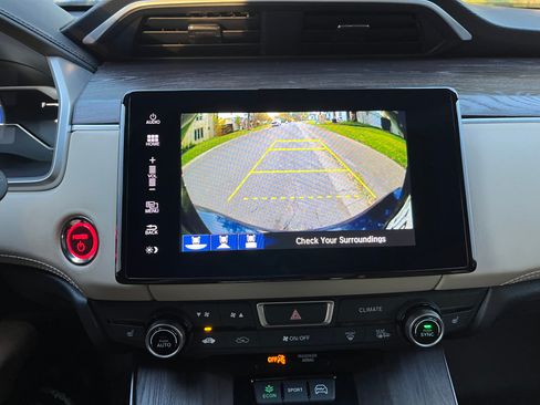 Used 2018 Honda Clarity Plug-In Hybrid image 11