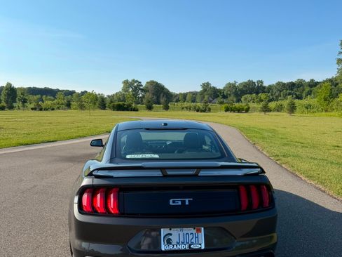 Used 2020 Ford Mustang GT Premium w/ GT Performance Package RWD image 6