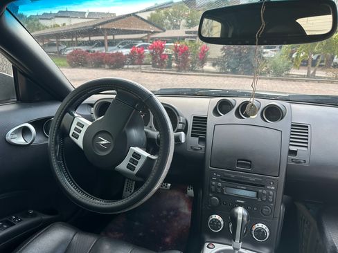 Used 2008 Nissan 350Z Touring image 9