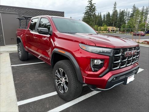 Used 2023 GMC Canyon AT4 w/ AT4 Premium Package AWD/4WD image 6